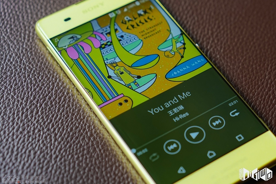 Ngắm Sony Xperia XA màu vàng chanh đẹp đến ngỡ ngàng