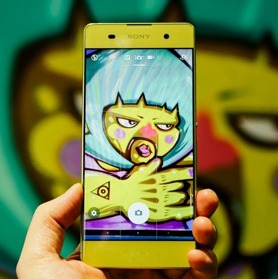 Ngắm Sony Xperia XA màu vàng chanh đẹp đến ngỡ ngàng