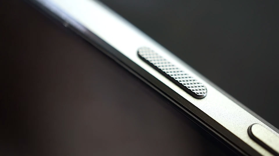 Nếu không đủ tiền mua Google Nexus 6P, hãy mua OnePlus X