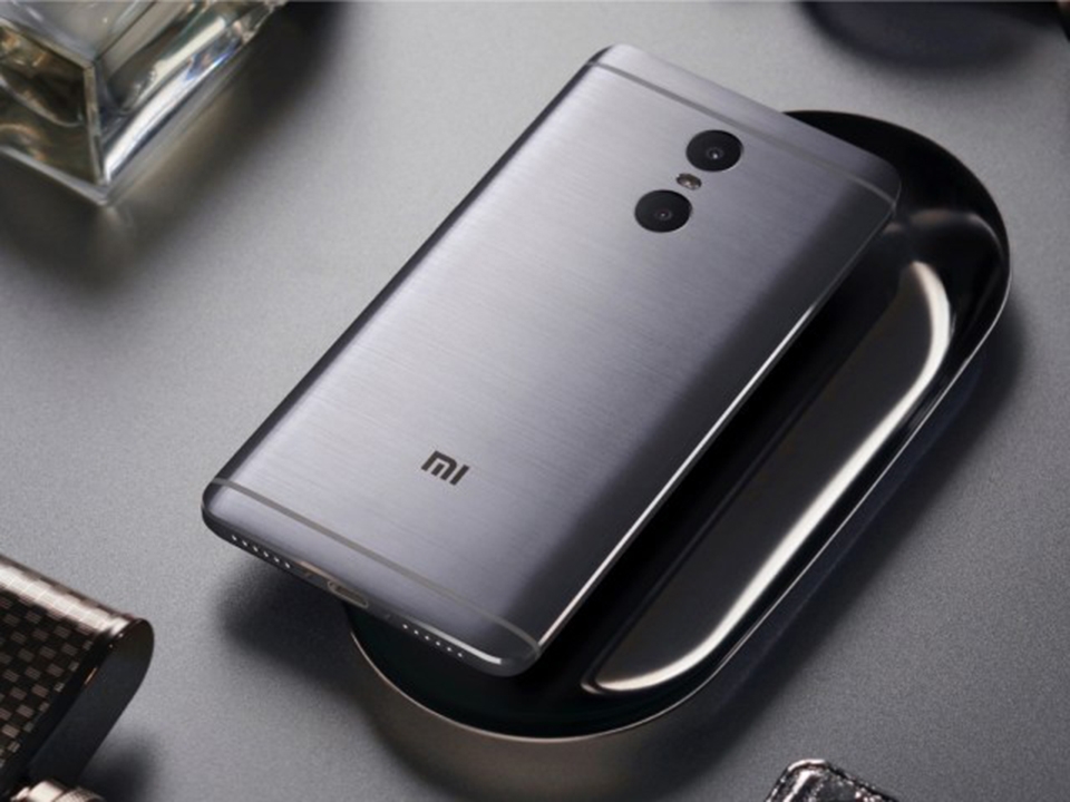 Loạt hình ảnh chụp thực tế của Xiaomi Redmi Pro Loạt hình ảnh chụp thực tế của Xiaomi Redmi Pro