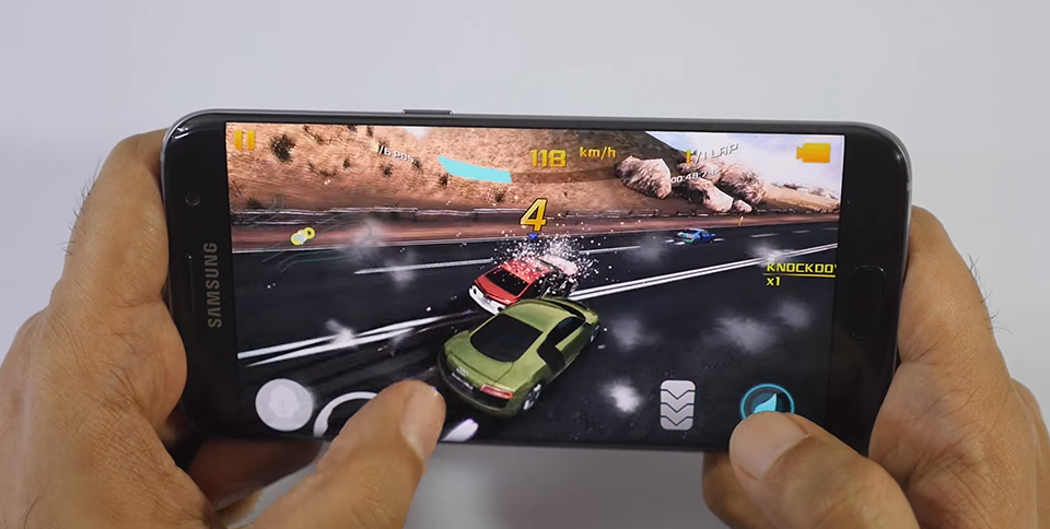 Đánh giá chi tiết khả năng chơi game của Samsung Galaxy S7/S7 Edge: tốt nhất trong thế giới Android Đánh giá chi tiết khả năng chơi game của Samsung Galaxy S7/S7 Edge: tốt nhất trong thế giới Android