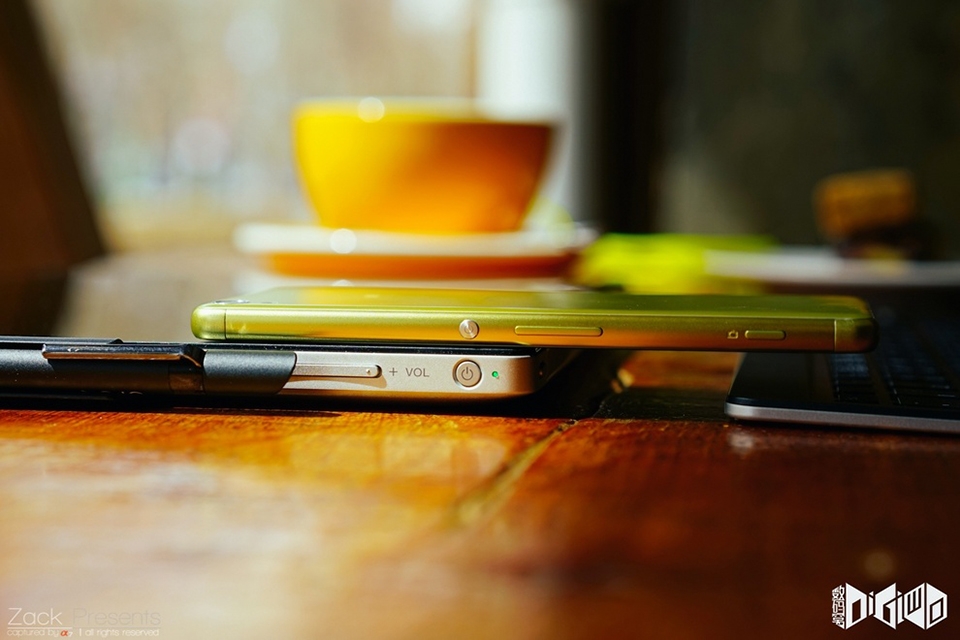 Ngắm Sony Xperia XA màu vàng chanh đẹp đến ngỡ ngàng