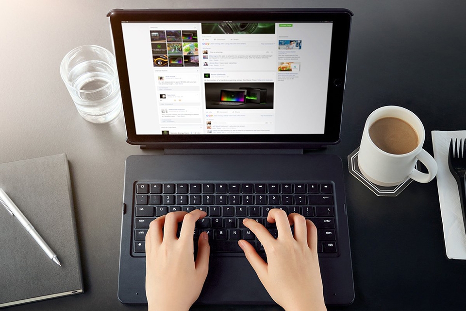 Trên tay bàn phím của Razer cho iPad Pro: nặng, dày, tuyệt đẹp, kết nối Bluetooth, gõ sướng và đắt Trên tay bàn phím của Razer cho iPad Pro: nặng, dày, tuyệt đẹp, kết nối Bluetooth, gõ sướng và đắt