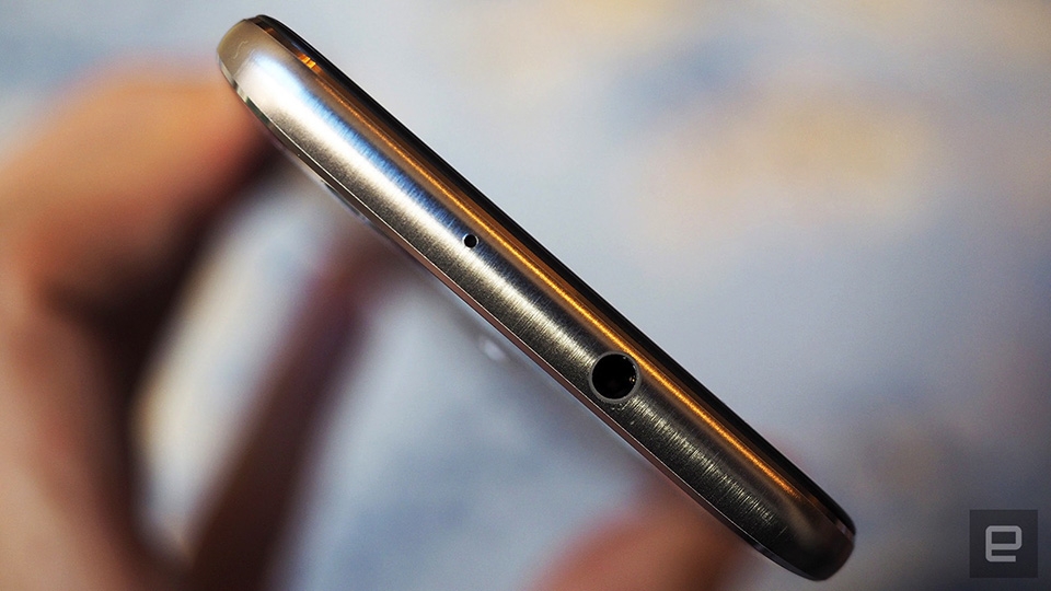 [IFA 2016] Trên tay nhanh bộ đôi Huawei Nova và Nova Plus