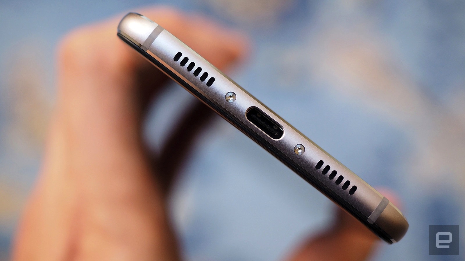 [IFA 2016] Trên tay nhanh bộ đôi Huawei Nova và Nova Plus