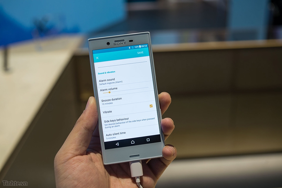 [IFA 2016] Trên tay Sony Xperia X Compact: hoàn thiện chất lượng cao, cầm không cấn tay