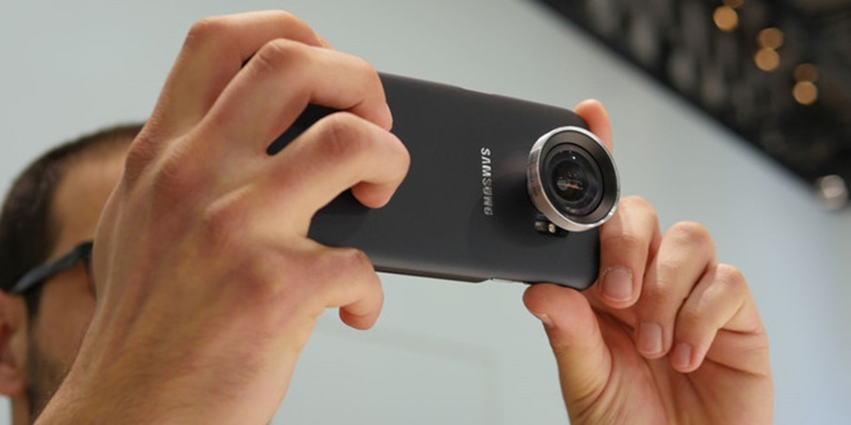 Trên tay ống kính Samsung Tele và Samsung Wide cho Galaxy S7/S7 Edge