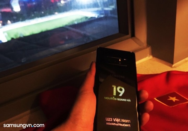 Cùng chiêm ngưỡng Samsung Note 8 phiên bản U23 Việt Nam! 2 Cùng chiêm ngưỡng Samsung Note 8 phiên bản U23 Việt Nam! 2