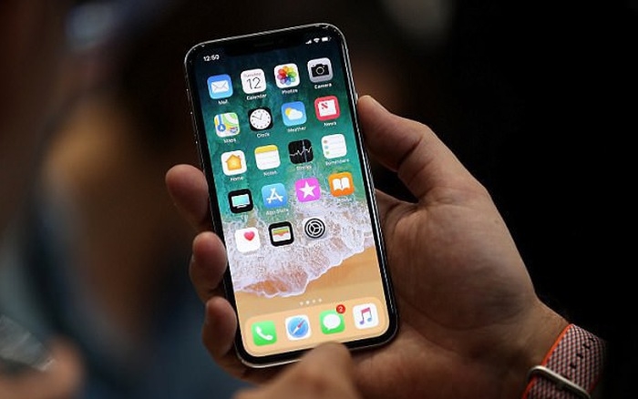 Doanh số iPhone X có thể chậm lại trong đầu năm 2018