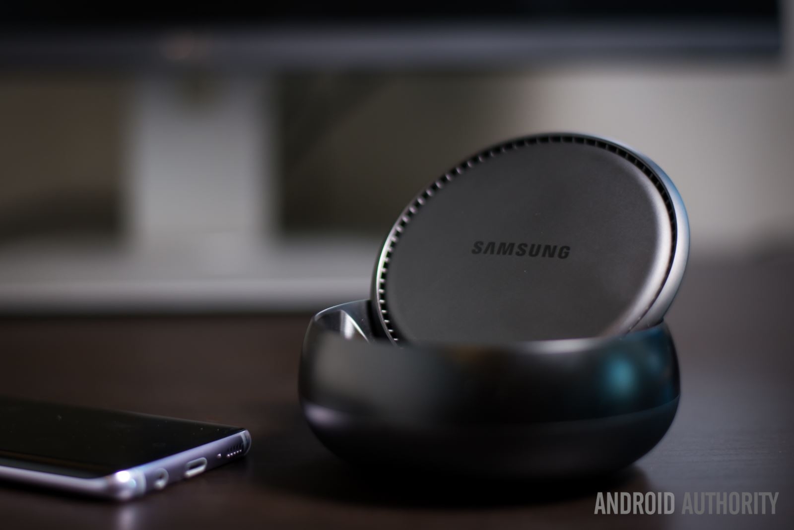 Galaxy S9 sẽ ra mắt cùng phụ kiện DeX Pad