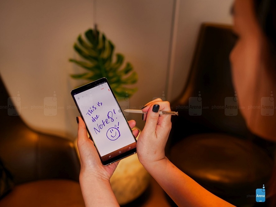 Trên tay siêu phẩm Galaxy Note 8 10