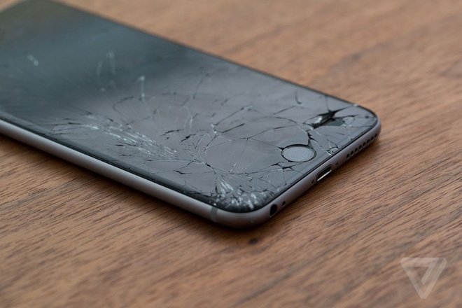 Apple sẽ cung cấp 400 máy sửa màn hình iPhone