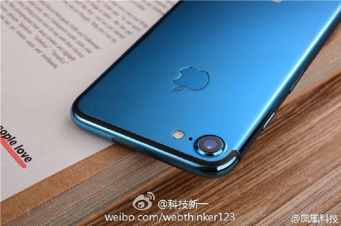 Rò rỉ hình ảnh iPhone 7 Blue Shade