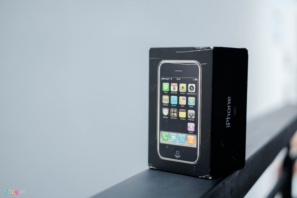 Chiêm ngưỡng hình ảnh iPhone đời đầu tại Việt Nam 1
