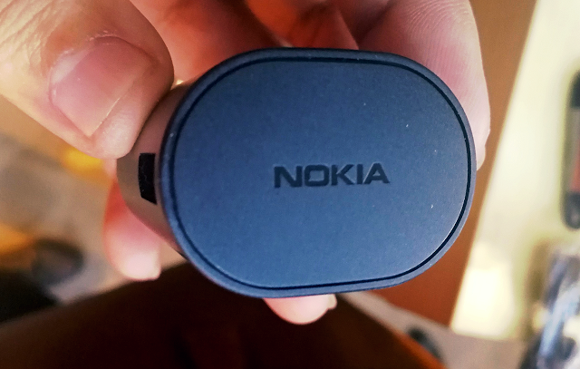Mở hộp và trên tay Nokia 6