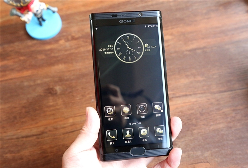 Gionee M2017 chính thức ra mắt