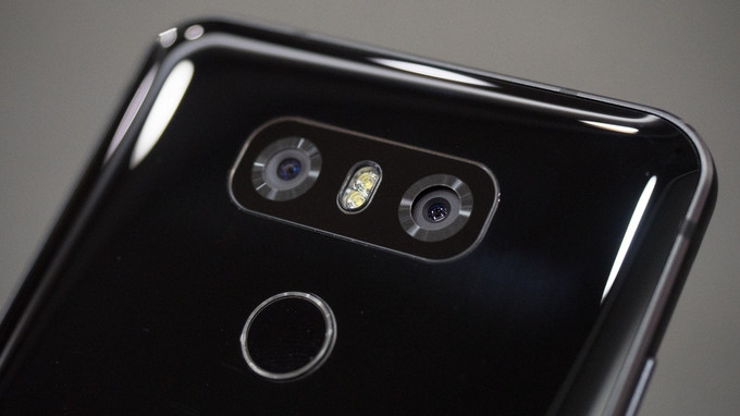 So sánh camera của LG G6, Xperia XZ Premium và Huawei P10 Plus