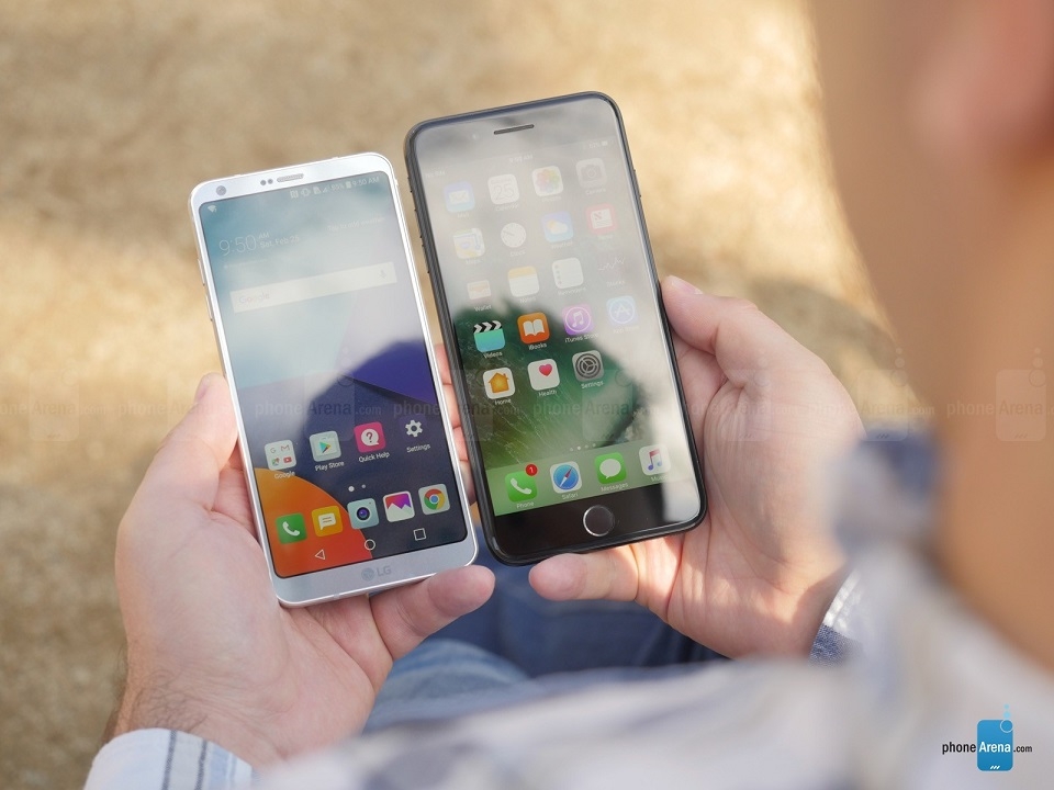 So sánh cấu hình LG G6 và iPhone 7 plus