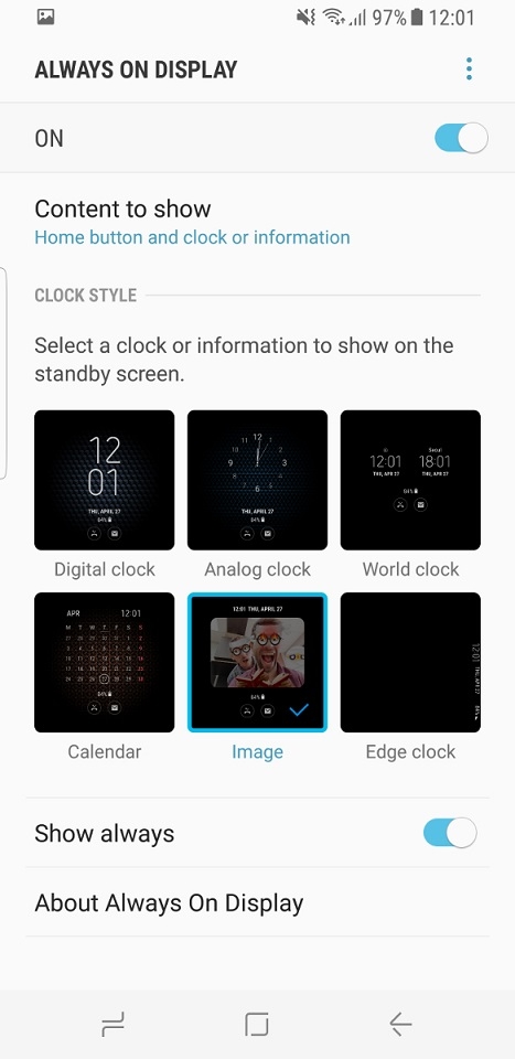 Đồng hồ trong màn hình Always On của Galaxy S8 Đồng hồ trong màn hình Always On của Galaxy S8