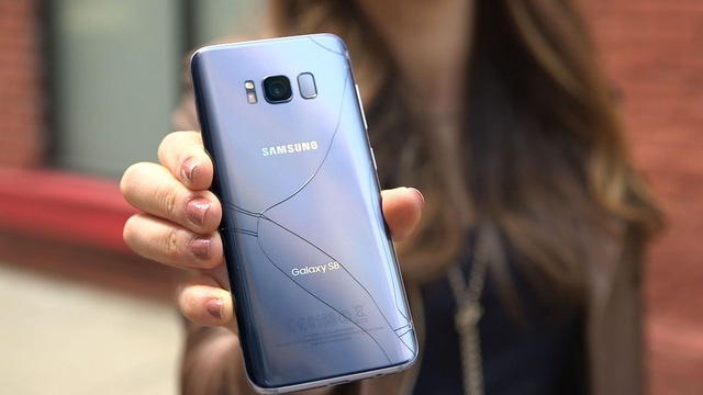 Kiểm tra độ bền Galaxy S8