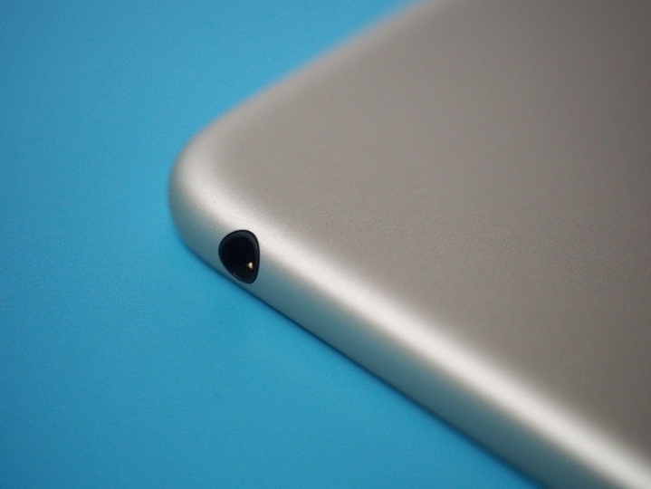 Jack âm thanh 3.5mm trên Mi Pad 3