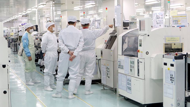 Nhà máy sản xuất Bphone 2 trông như thế nào? 2