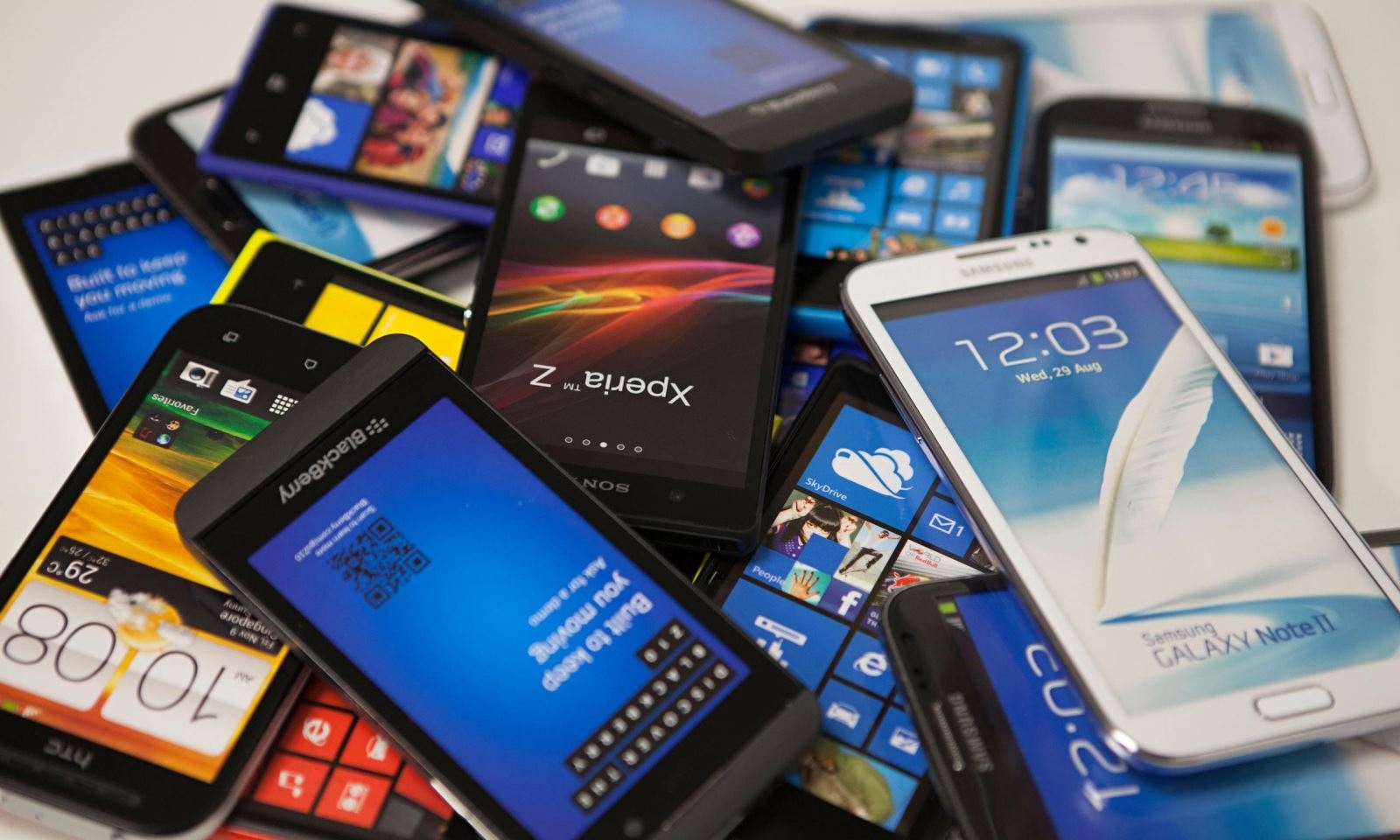 75% lưu lượng truy cập internet sẽ đến từ smartphone trong năm 2017 75% lưu lượng truy cập internet sẽ đến từ smartphone trong năm 2017