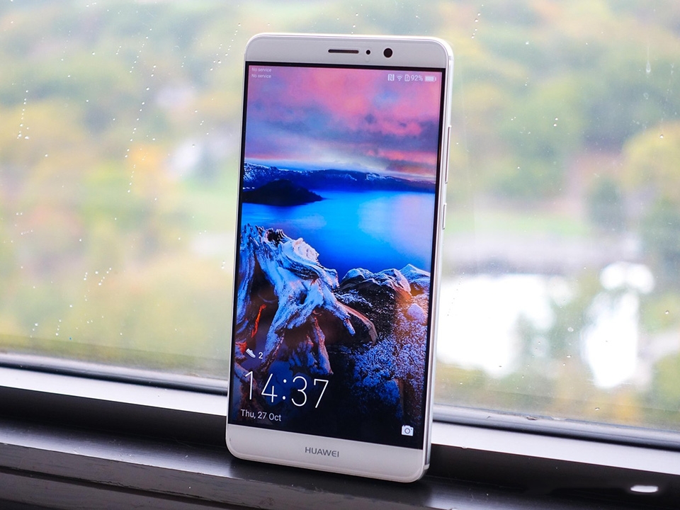 Trên tay Huawei Mate 9 Trên tay Huawei Mate 9