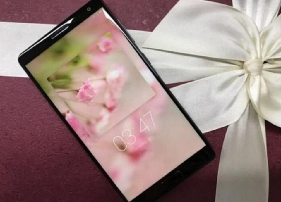 Lenovo Zuk Edge lại một lần nữa xuất hiện thực tế