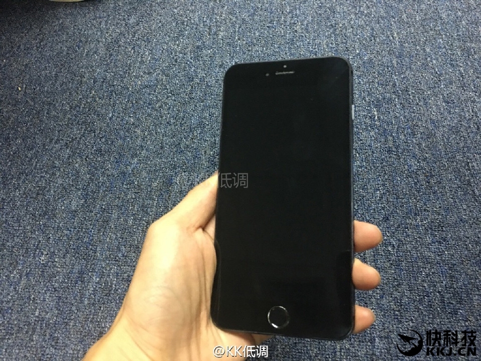 iPhone 7 Plus lộ diện phiên bản Black Edition