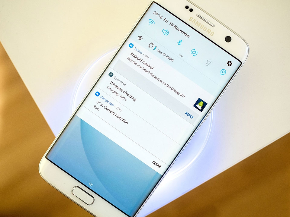 Android 7.0 trên Samsung Galaxy S7