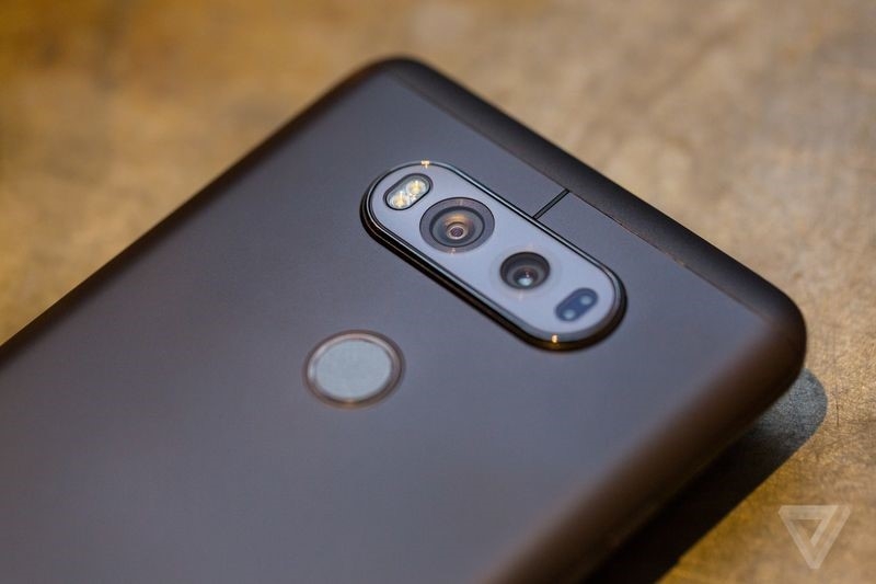 4 điểm iPhone 7/7 Plus học hỏi từ smartphone Android 3