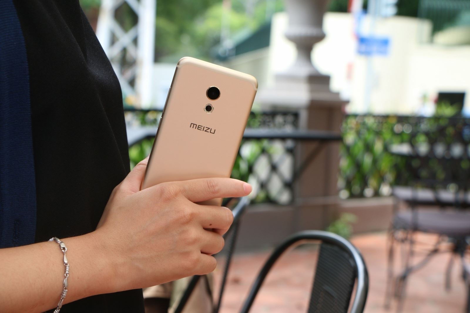 4 điện thoại Meizu đáng móc hầu bao nhất hiện nay 4 điện thoại Meizu đáng móc hầu bao nhất hiện nay