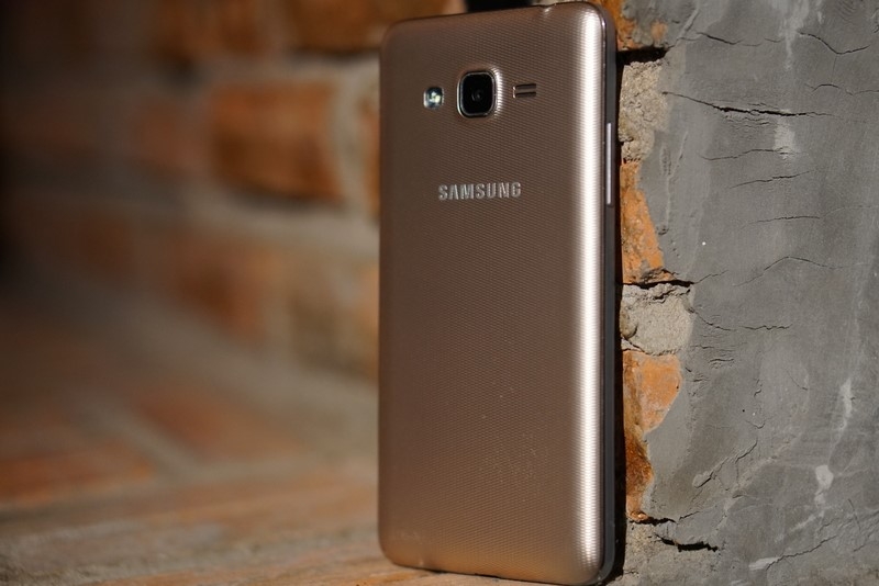 4 lý do khiến Samsung Galaxy J2 Prime trở thành siêu bão của năm 2017 4 lý do khiến Samsung Galaxy J2 Prime trở thành siêu bão của năm 2017