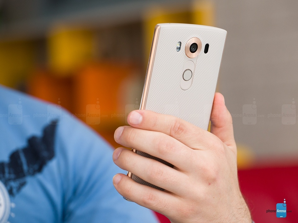 6 điện thoại hai màn hình hot nhất hiện nay 4