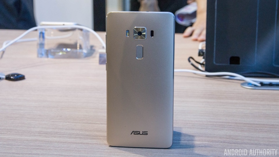 Asus Zenfone 3 Deluxe và những đối thủ của nó ở Việt Nam