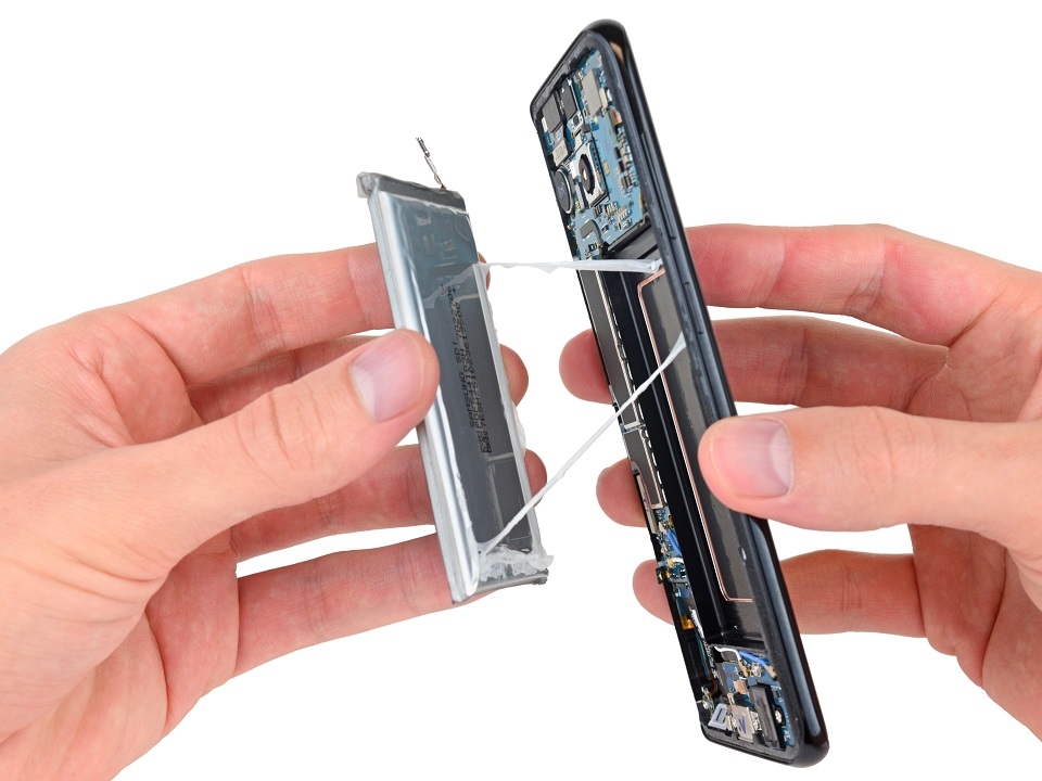 Cận cảnh màn mổ xẻ Galaxy S8/S8 Plus của iFixit 4