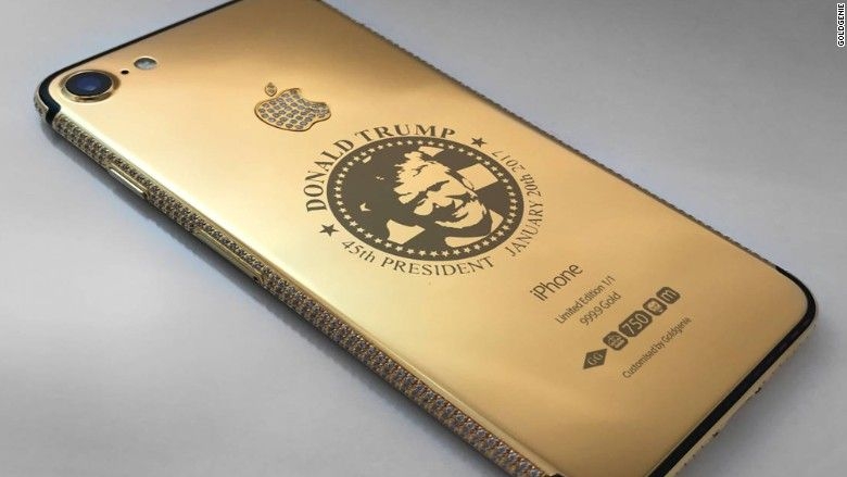 Cận cảnh Trump iPhone mạ vàng có giá lên tới 3,4 tỷ VND