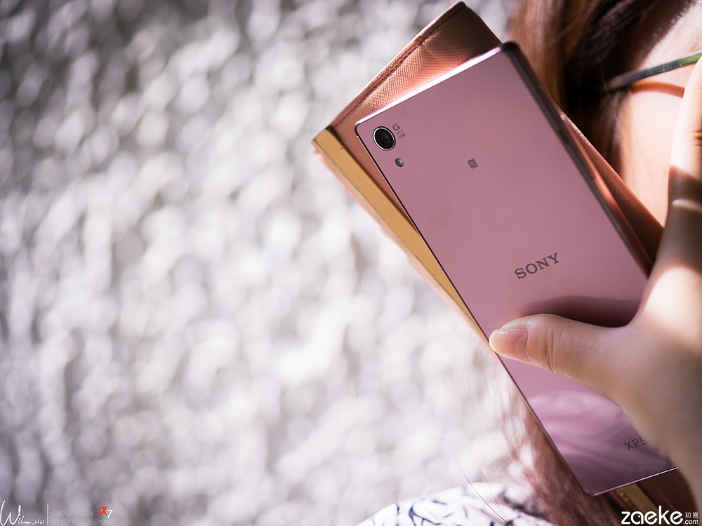 Chiêm ngưỡng bộ ảnh Xperia Z5 Premium phấn anh đào đầy mê hoặc