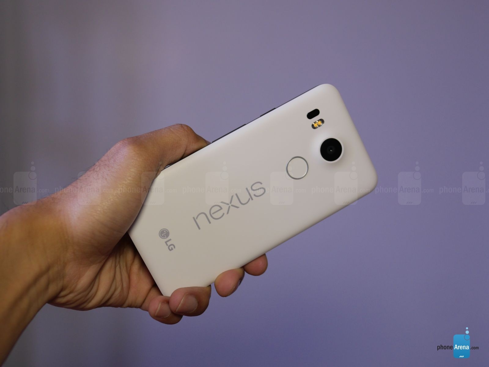 Đập hộp Google Nexus 5X 11