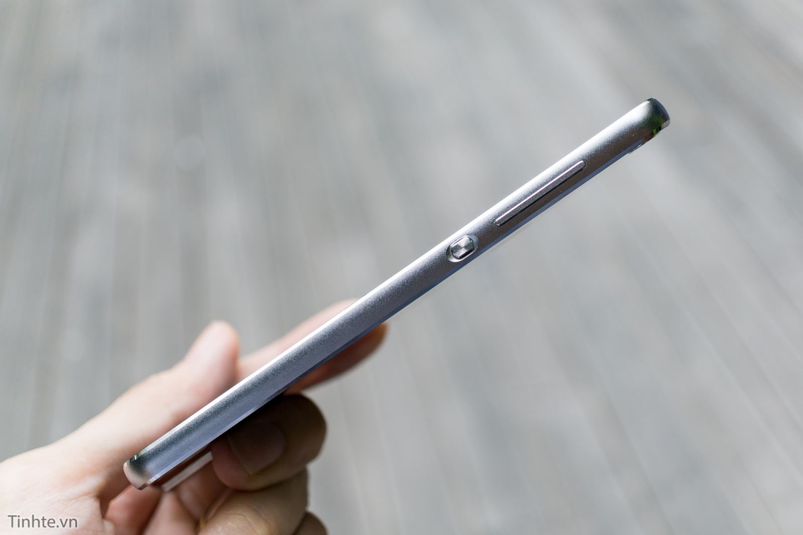 Elephone ra mắt cặp đôi song sát ở Việt Nam, dưới 2 triệu cũng có cảm biến vân tay