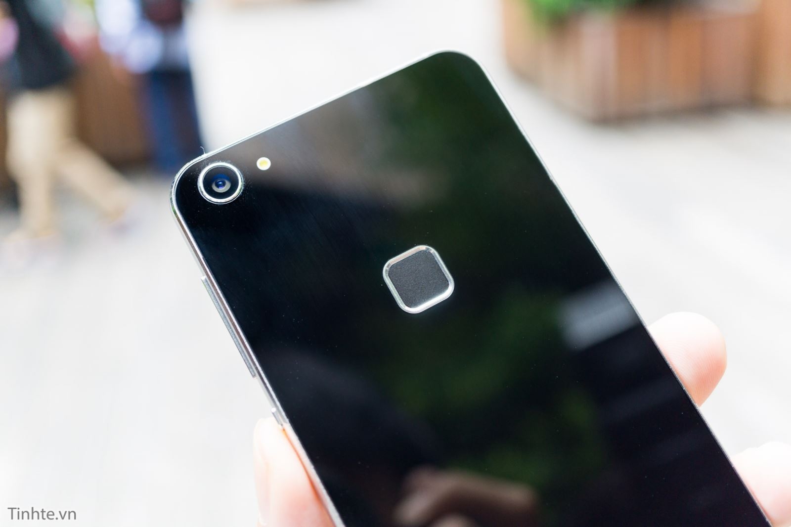 Elephone ra mắt cặp đôi song sát ở Việt Nam, dưới 2 triệu cũng có cảm biến vân tay