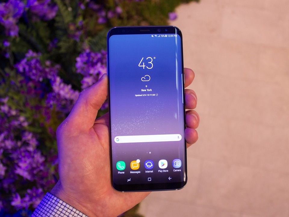 Galaxy S8 sẽ có thêm phiên bản “nồi đồng cối đá” trong thời gian tới