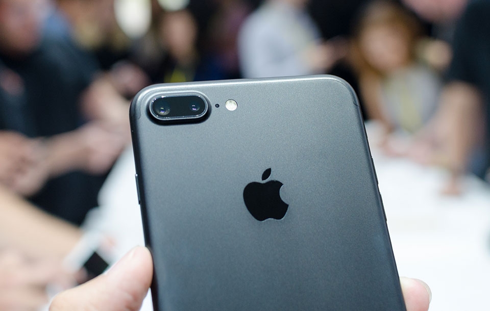 Hãy mua iPhone 7 đi và chúng tôi sẽ chỉ bạn cách khoe của 2 Hãy mua iPhone 7 đi và chúng tôi sẽ chỉ bạn cách khoe của 2