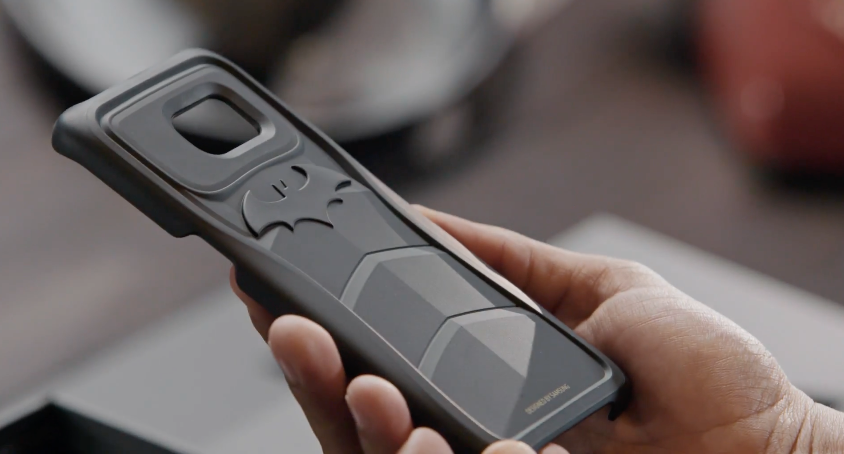Hình ảnh và video mở hộp Galaxy S7 edge phiên bản Batman
