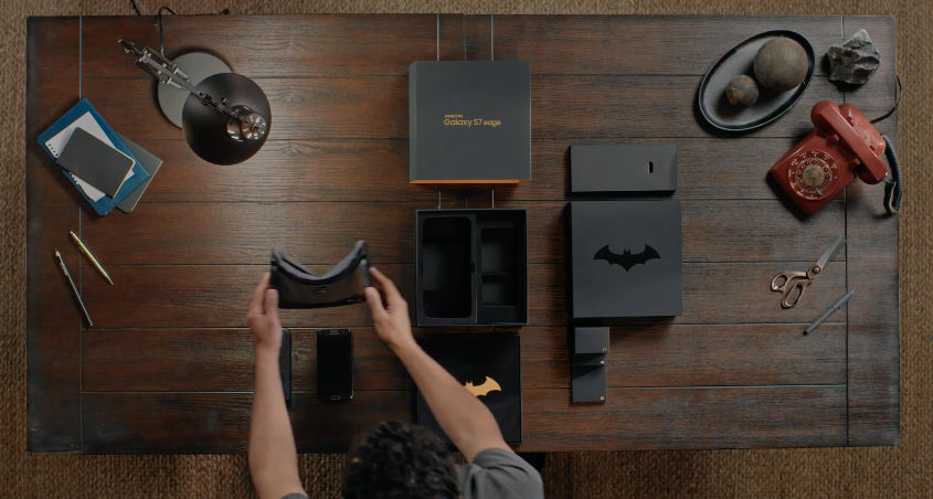Hình ảnh và video mở hộp Galaxy S7 edge phiên bản Batman
