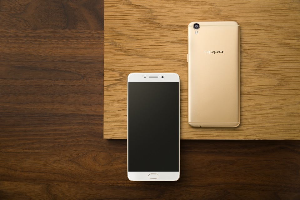 Hơn 180.000 chiếc Oppo R9 được tẩu tán trong ngày đầu mở bán