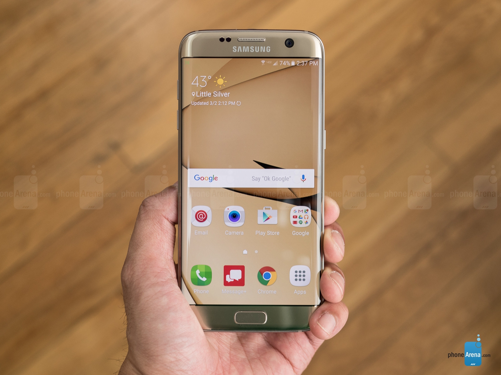 Hot: Samsung Galaxy S7 vẫn sống sót sau 16 giờ ngâm nước