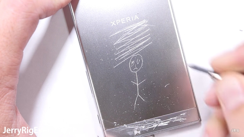 Test độ bền của Sony Xperia XZ 2