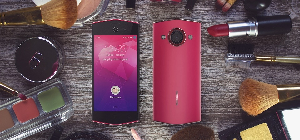 Keecoo Mobile K1: điện thoại lục giác dành cho phái nữ